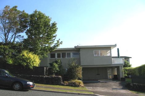 Photo of property in 2/747 East Coast Road, Browns Bay, Auckland, 0630
