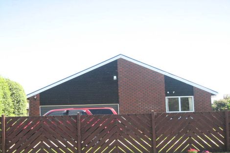 Photo of property in 45 Arcon Drive, Broomfield, Christchurch, 8042