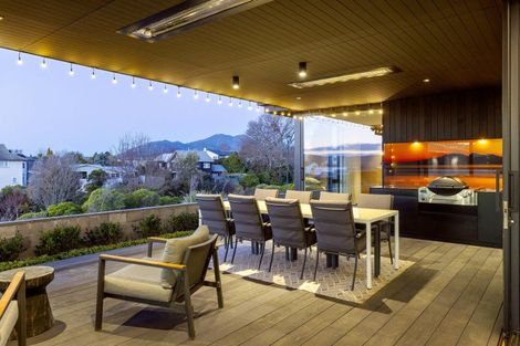 Photo of property in 35 Pukenamu Road, Rainbow Point, Taupo, 3330