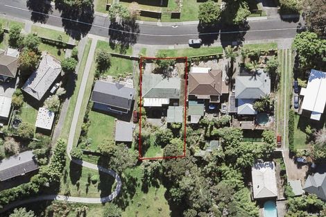 Photo of property in 46 Lantana Road, Green Bay, Auckland, 0604