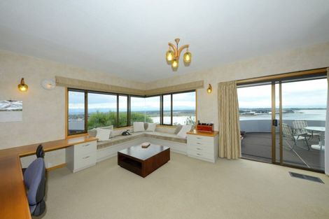 Photo of property in 31 Marama Crescent, Mount Pleasant, Christchurch, 8081