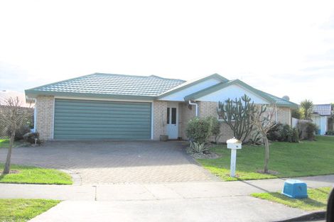 Photo of property in 7 Aldershot Place, Nawton, Hamilton, 3200