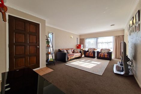 Photo of property in 2a Roys Road, Weymouth, Auckland, 2103