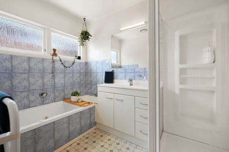 Photo of property in 43 Hillcrest Road, Hillcrest, Hamilton, 3216