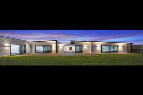 Photo of property in 9 Waireka Road, Rototuna North, Hamilton, 3210