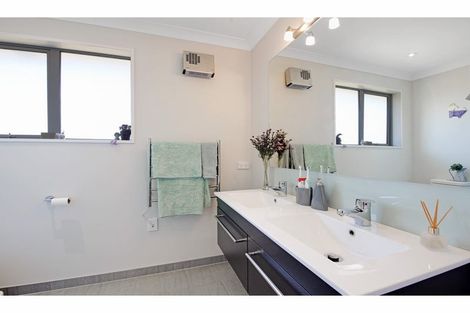 Photo of property in 21 Te Kereme Street, Marshland, Christchurch, 8083