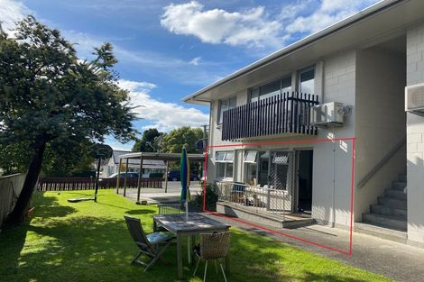 Photo of property in 4/2 Bannerman Road, Morningside, Auckland, 1022
