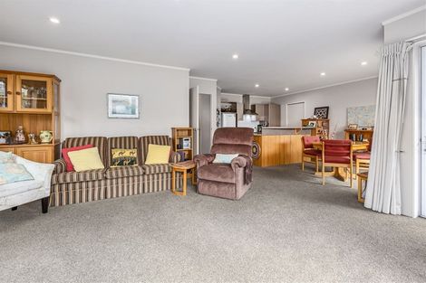 Photo of property in 2a James Street, Plimmerton, Porirua, 5026