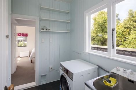 Photo of property in 67 Main Road, Redcliffs, Christchurch, 8081