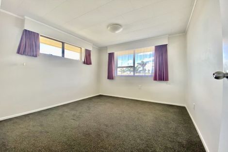 Photo of property in 179 Hobsonville Road, Hobsonville, Auckland, 0618