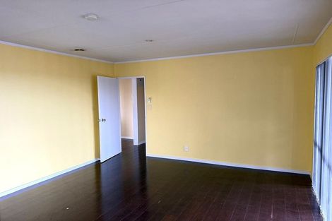 Photo of property in 32 Wai Iti Place, Clendon Park, Auckland, 2103