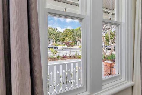 Photo of property in 30 First Avenue, Avenues, Whangarei, 0110