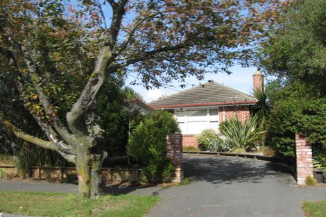 Photo of property in 1/7 Coniston Avenue, Ilam, Christchurch, 8041