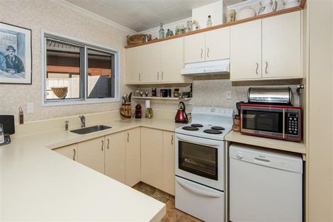 Photo of property in 2 Squire Way, Richmond, 7020