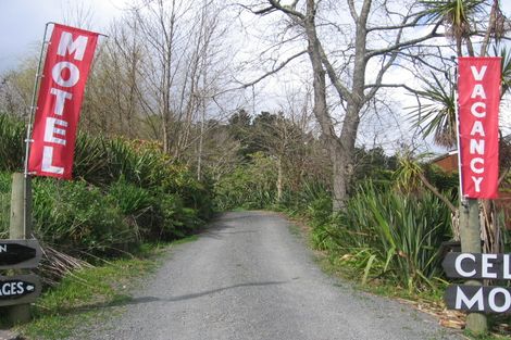 Photo of property in 8 Oxford Terrace, Coromandel, 3506