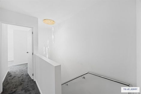 Photo of property in 63 Whare Kauri Road, Papakura, 2110