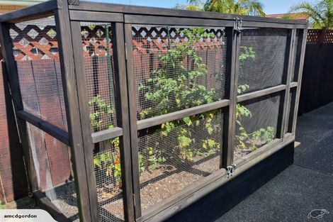 Photo of property in 3/262 Centreway Road, Orewa, 0931