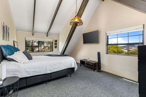 Photo of property in 486 Richardson Road, Mount Roskill, Auckland, 1041