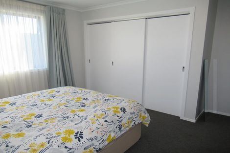 Photo of property in 6 Desert Gold Lane, Wallaceville, Upper Hutt, 5018