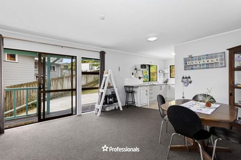 Photo of property in 14 Owhiti Street, Titahi Bay, Porirua, 5022
