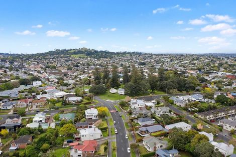 Photo of property in 61 Quadrant Road, Onehunga, Auckland, 1061