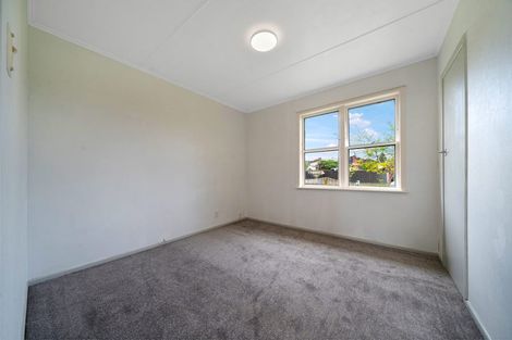 Photo of property in 49 Longburn Road, Henderson, Auckland, 0610