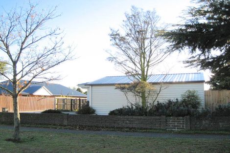 Photo of property in 2a Gregory Avenue, Islington, Christchurch, 8042