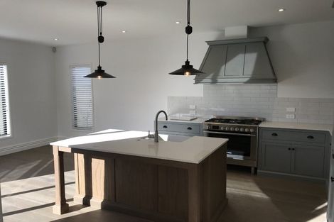Photo of property in 18 Astelia Lane, Papamoa Beach, Papamoa, 3118
