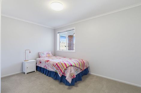 Photo of property in 15 Hamon Place, Pukehangi, Rotorua, 3015