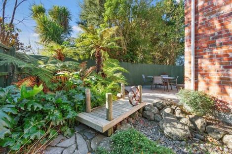Photo of property in 20 Cashmere Road, Cashmere, Christchurch, 8022
