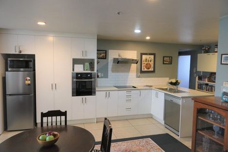Photo of property in The Whitaker Apartments, 3a/2 Whitaker Place, Grafton, Auckland, 1010