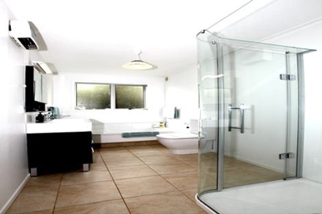 Photo of property in 6 Causeway Road, Haruru, 0204