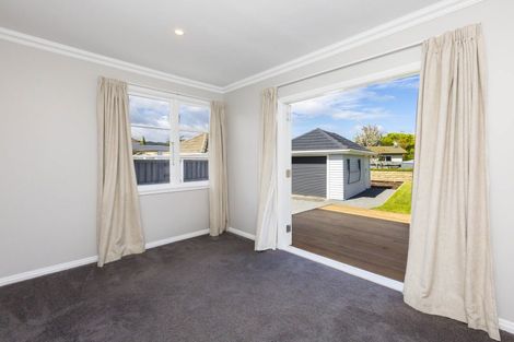Photo of property in 16 Thackeray Street, Trentham, Upper Hutt, 5018