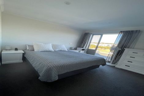 Photo of property in 36 Owen Chapman Drive, Red Beach, 0932