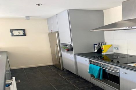 Photo of property in Montreaux, 164 The Terrace, Wellington Central, Wellington, 6011