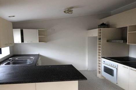 Photo of property in 2/99 Weldene Avenue, Glenfield, Auckland, 0629