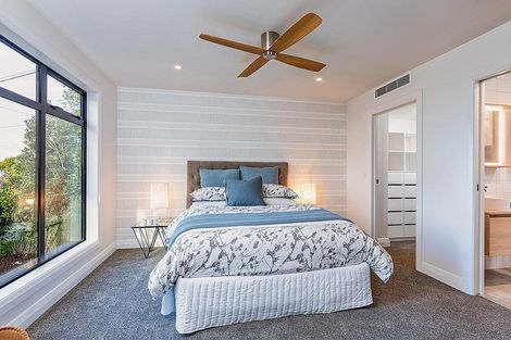 Photo of property in 15a Sadgrove Terrace, Mount Albert, Auckland, 1025