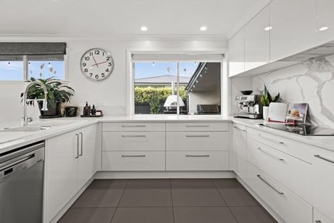 Photo of property in 701 Ballantyne Street, Frimley, Hastings, 4120