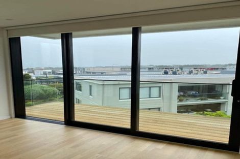 Photo of property in 205/8a Lake Pupuke Drive, Takapuna, Auckland, 0622