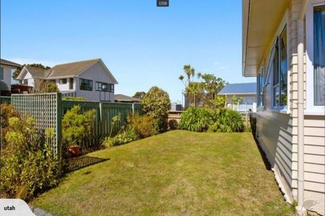 Photo of property in 3 Carluke Street, Paparangi, Wellington, 6037