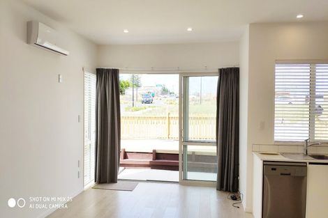 Photo of property in 2 Herekino Street, Westgate, Auckland, 0814