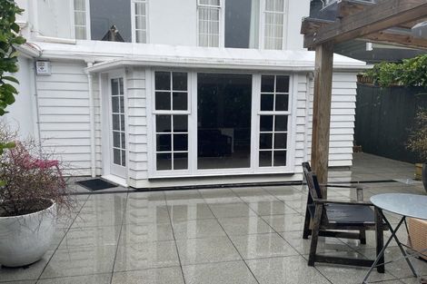 Photo of property in 317 The Terrace, Te Aro, Wellington, 6011