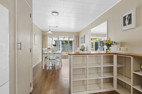 Photo of property in 194a Carrington Street, Lower Vogeltown, New Plymouth, 4310