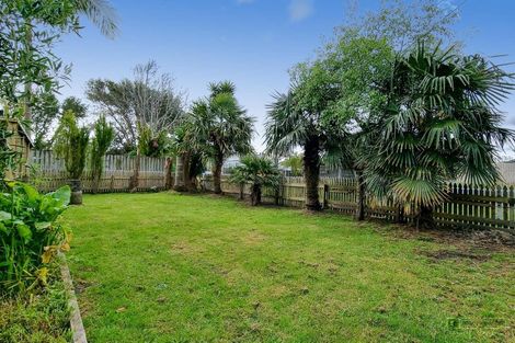 Photo of property in 1/32 Parakai Avenue, Parakai, 0830