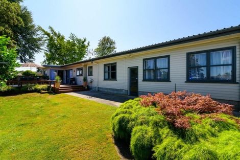 Photo of property in 1 Walnut Place, Owhata, Rotorua, 3010
