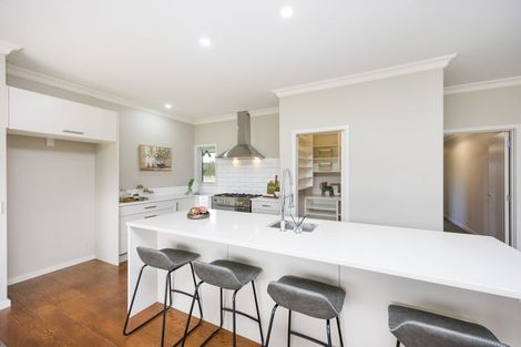 Photo of property in 75 Reid Line West, Feilding, 4777