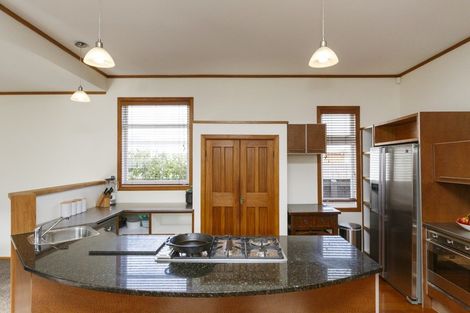 Photo of property in 137 Cook Street, West End, Palmerston North, 4410