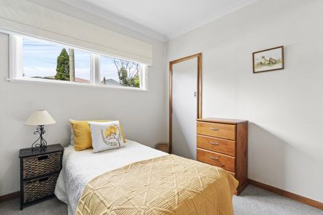 Photo of property in 32 Redwood Avenue, Tawa, Wellington, 5028