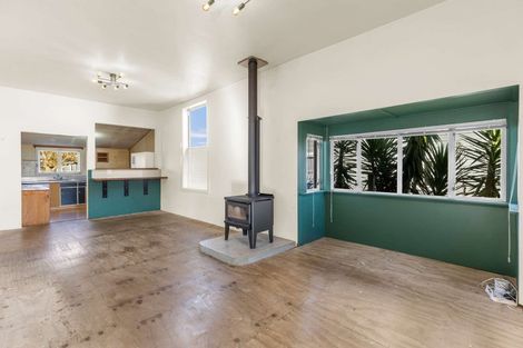 Photo of property in 44 Tennyson Street, Dannevirke, 4930