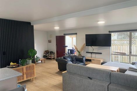 Photo of property in 3/131 Queens Drive, Lyall Bay, Wellington, 6022